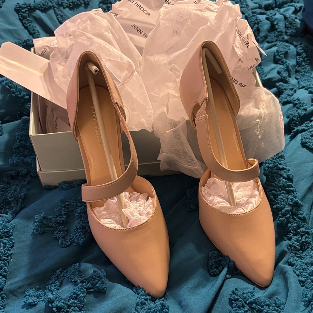 Jenn Ardor Brand New Nude Heels